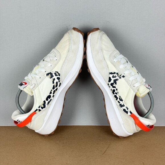 Nike Waffle Debut White Leopard Swoosh Athletic Shoes Womens 8 Black Orange - Picture 6 of 10